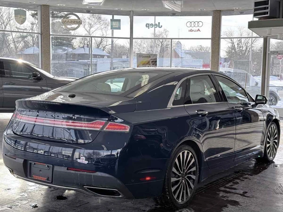 2018 Lincoln MKZ - Image 8 of 12