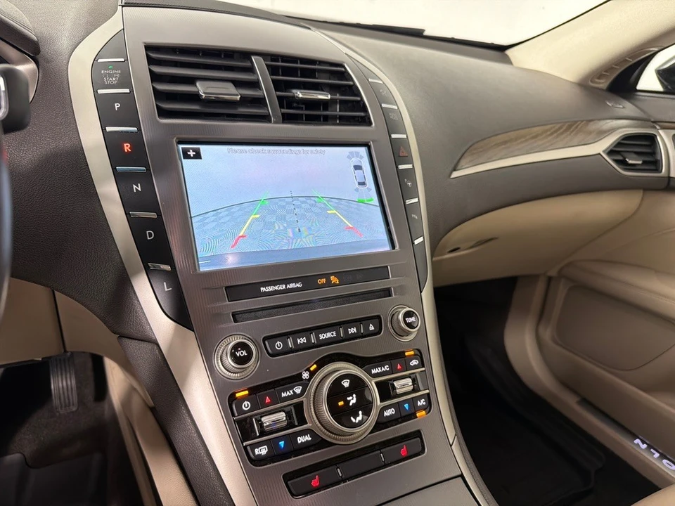 2018 Lincoln MKZ - Image 16 of 25