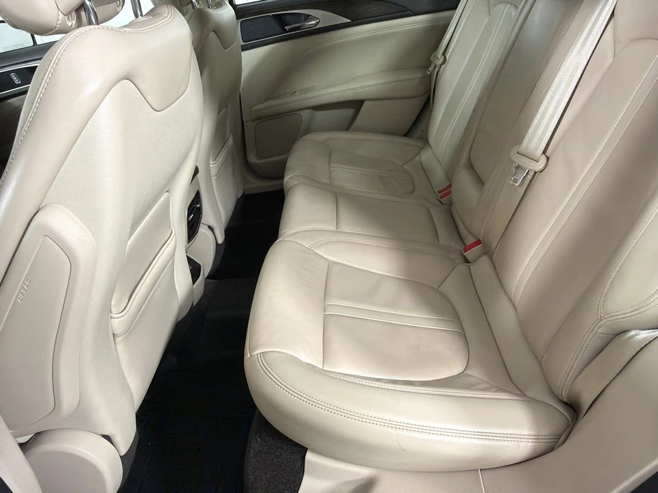 2018 Lincoln MKZ - Image 18 of 25