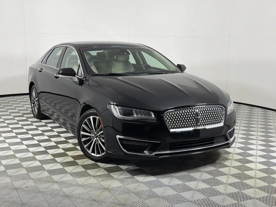 2018 Lincoln MKZ - Image 2 of 25