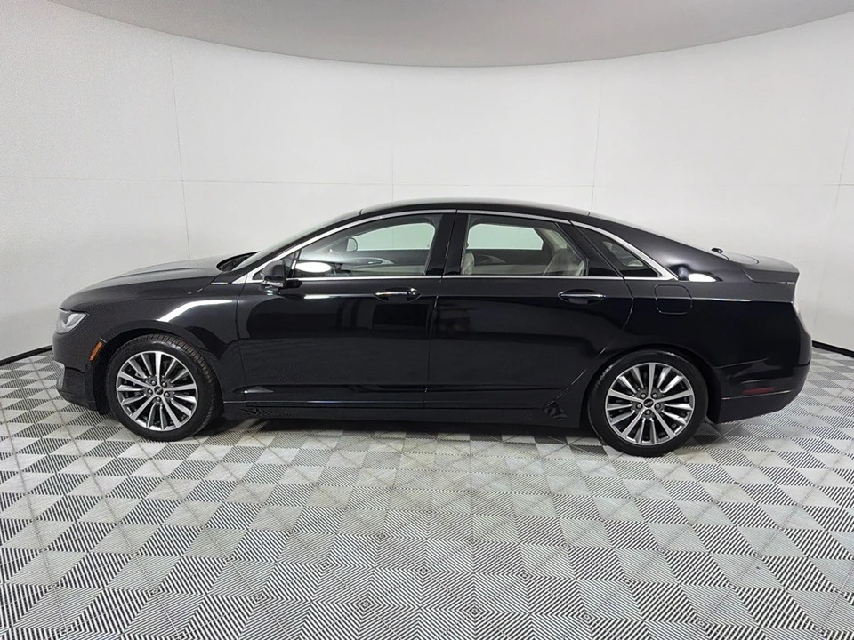 2018 Lincoln MKZ - Image 8 of 25