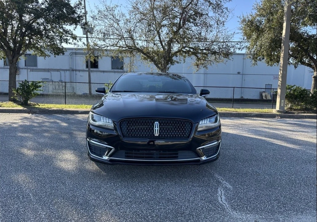 2018 Lincoln MKZ - Image 2 of 15