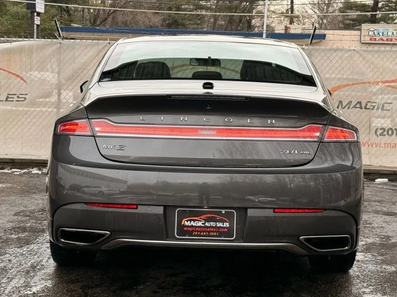 2018 Lincoln MKZ - Image 10 of 12