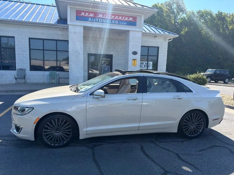 2018 Lincoln MKZ - Image 2 of 19