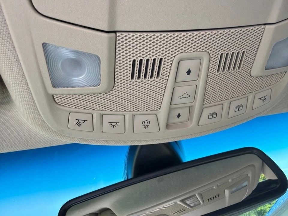2018 Lincoln MKZ - Image 18 of 19
