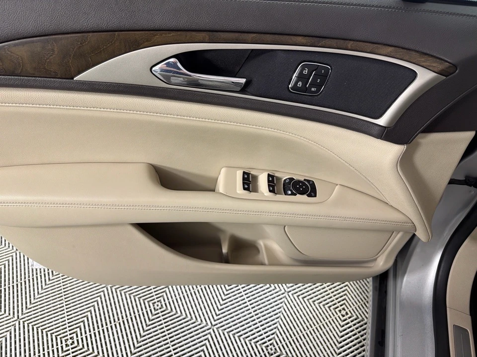 2018 Lincoln MKZ - Image 7 of 19