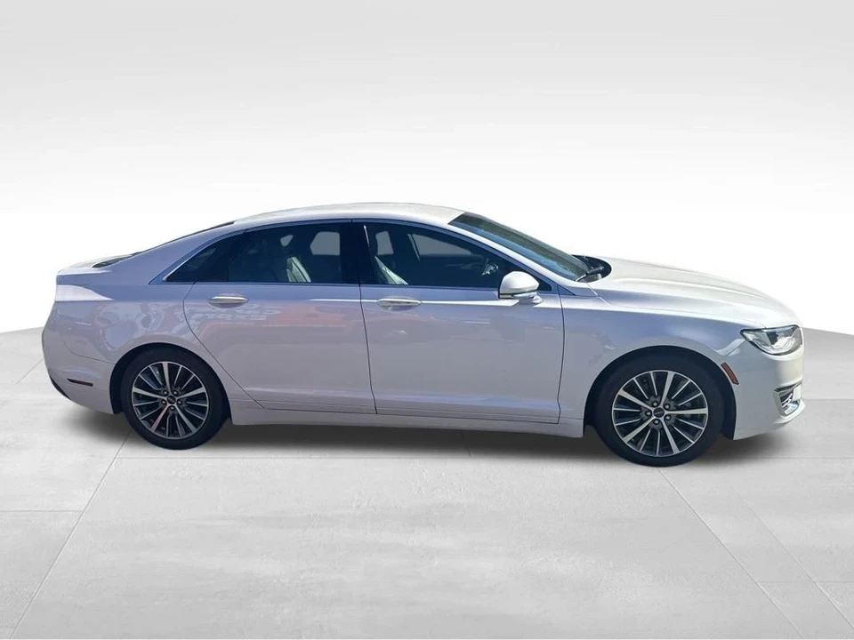 2018 Lincoln MKZ - Image 8 of 12