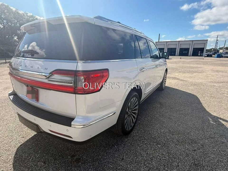 2018 Lincoln Navigator 4th Gen - Image 8 of 8