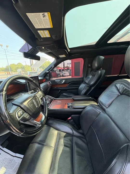 2018 Lincoln Navigator 4th Gen - Image 4 of 12