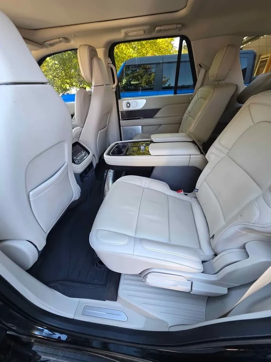 2018 Lincoln Navigator 4th Gen - Image 6 of 10