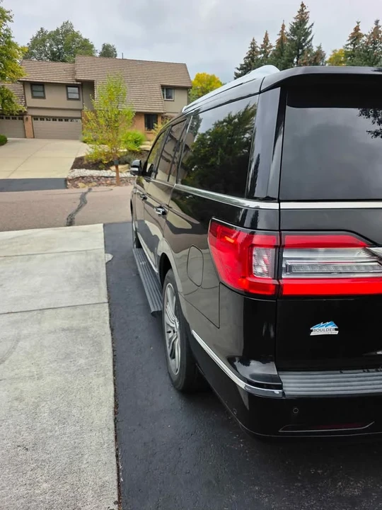 2018 Lincoln Navigator 4th Gen - Image 3 of 10