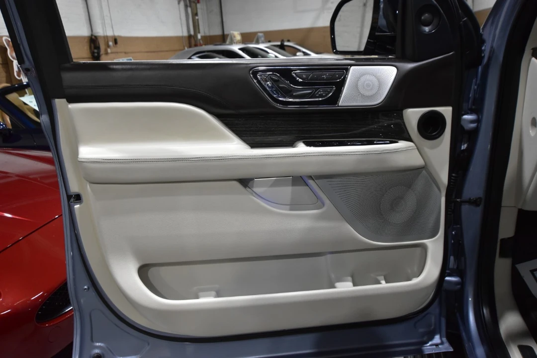 2018 Lincoln Navigator 4th Gen - Image 13 of 21
