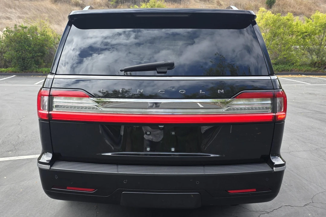 2018 Lincoln Navigator 4th Gen - Image 5 of 31