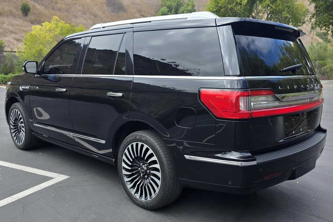 2018 Lincoln Navigator 4th Gen - Image 4 of 31