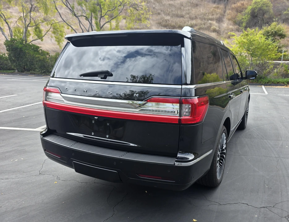 2018 Lincoln Navigator 4th Gen - Image 11 of 31