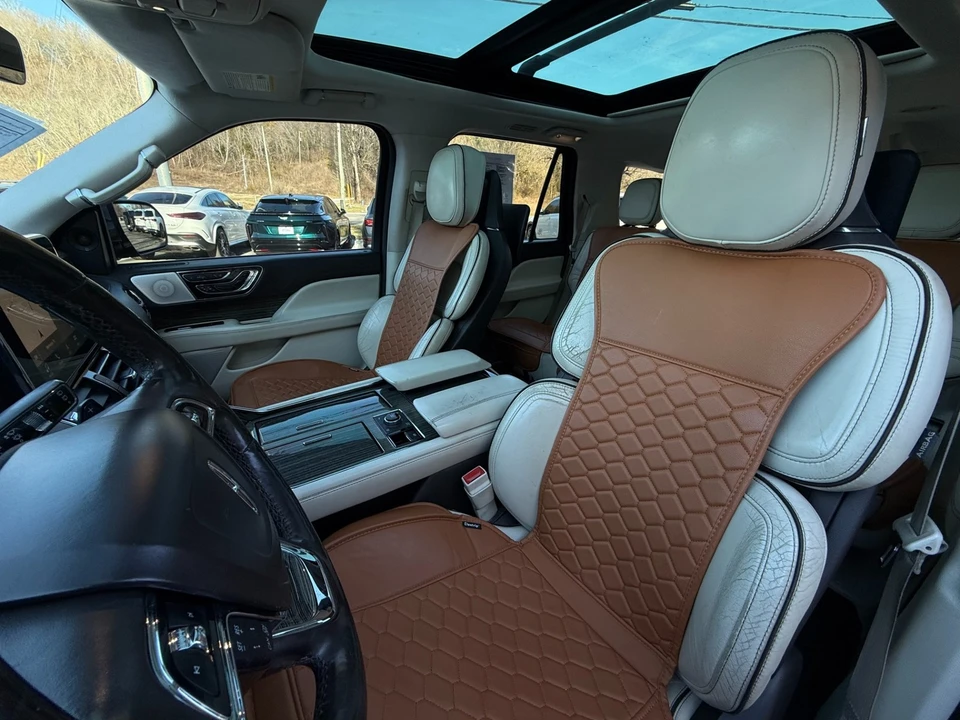 2018 Lincoln Navigator 4th Gen - Image 10 of 12
