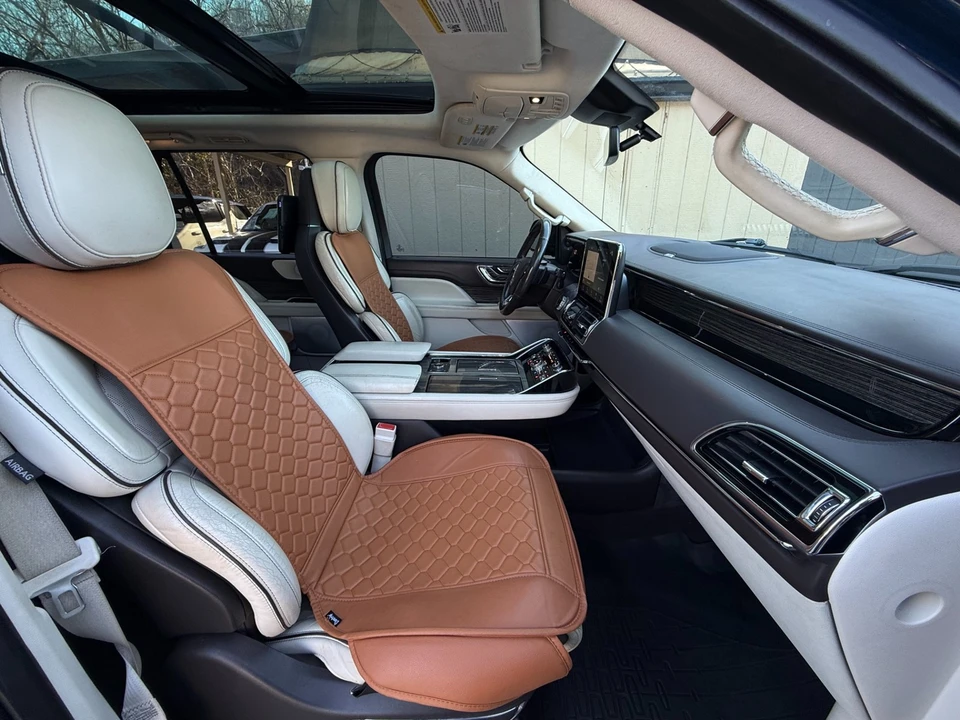 2018 Lincoln Navigator 4th Gen - Image 13 of 21