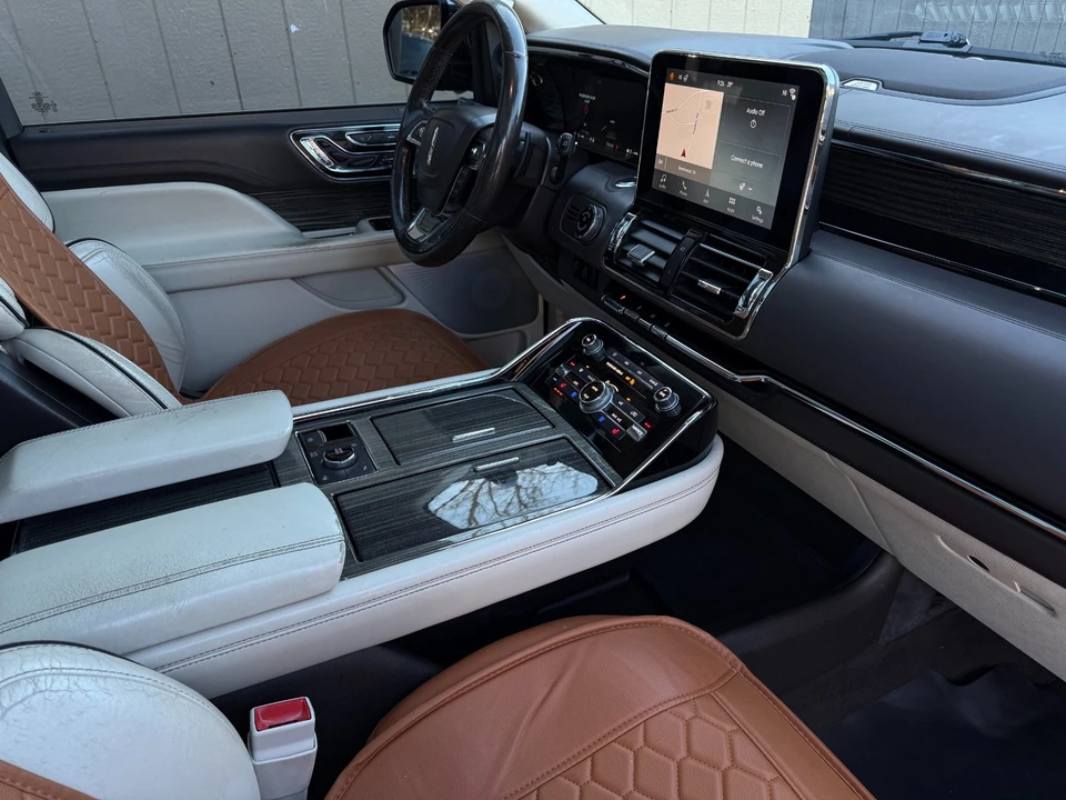 2018 Lincoln Navigator 4th Gen - Image 16 of 21