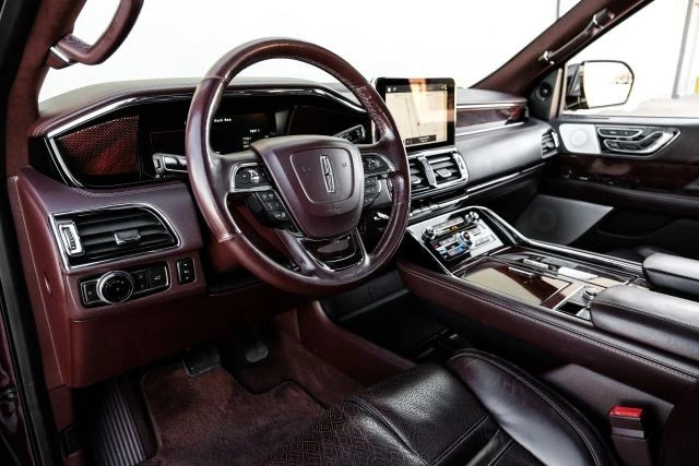 2018 Lincoln Navigator 4th Gen - Image 3 of 21