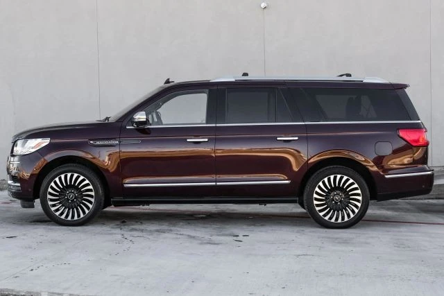 2018 Lincoln Navigator 4th Gen - Image 13 of 21