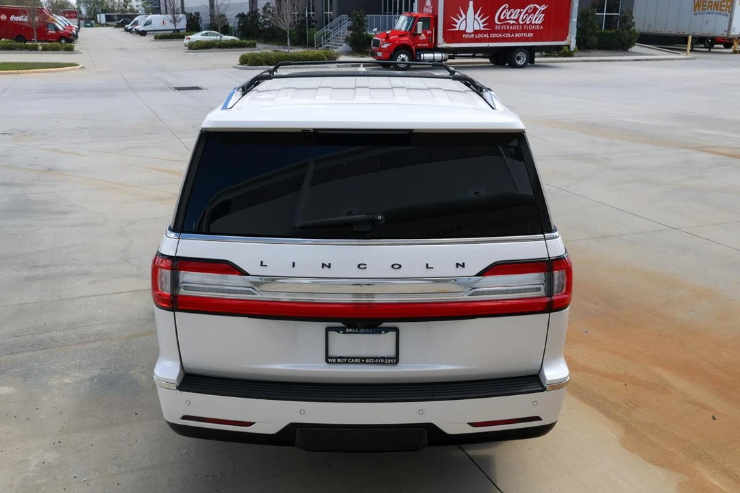2018 Lincoln Navigator 4th Gen - Image 9 of 12