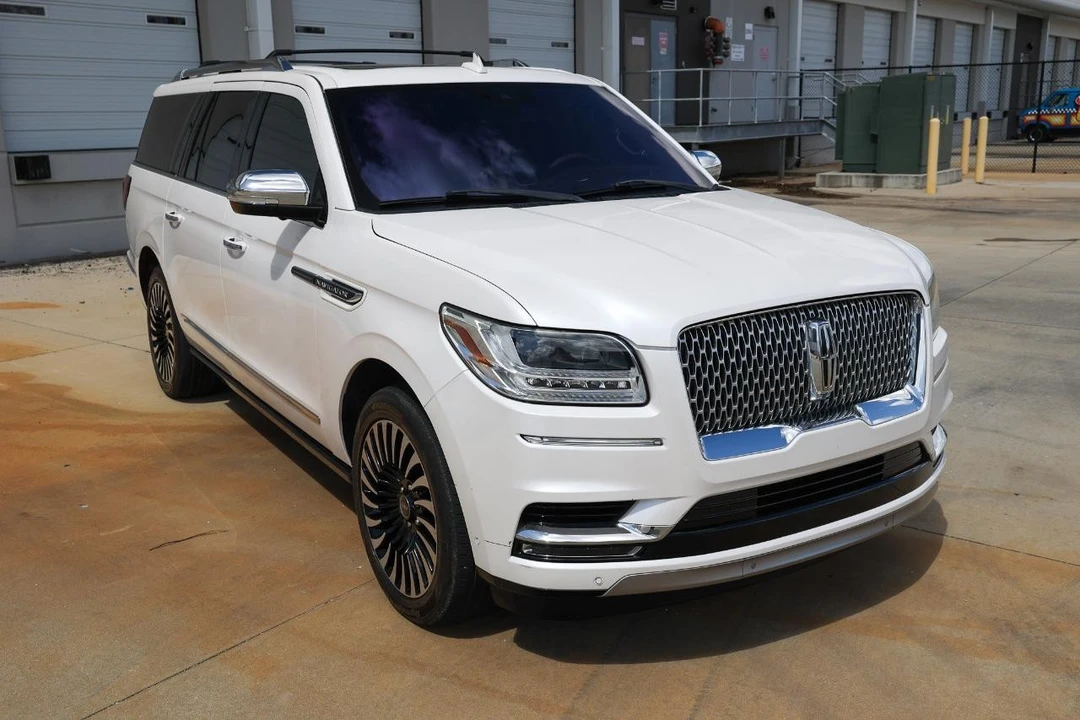 2018 Lincoln Navigator 4th Gen - Image 17 of 21