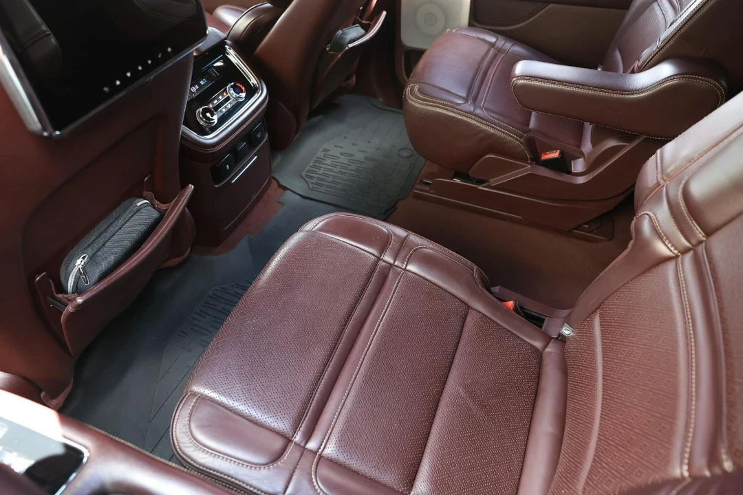 2018 Lincoln Navigator 4th Gen - Image 12 of 21
