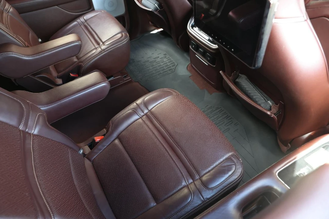 2018 Lincoln Navigator 4th Gen - Image 12 of 12