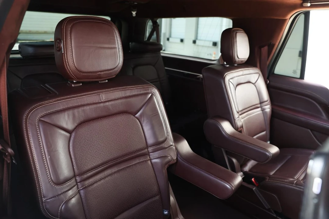 2018 Lincoln Navigator 4th Gen - Image 16 of 21