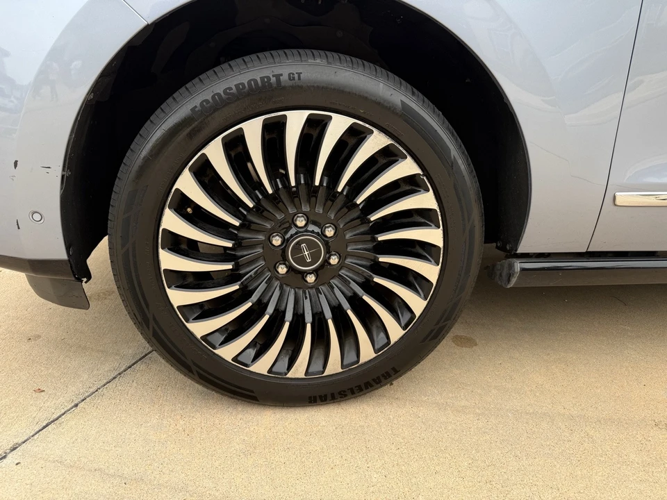 2018 Lincoln Navigator 4th Gen - Image 6 of 12