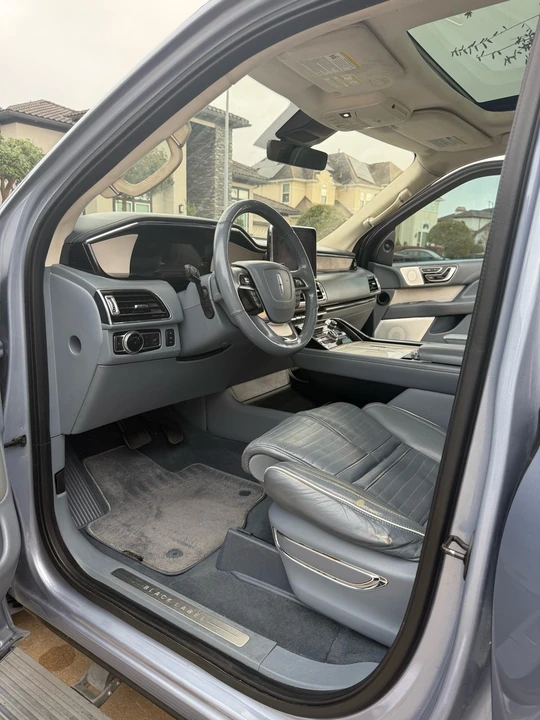 2018 Lincoln Navigator 4th Gen - Image 9 of 12