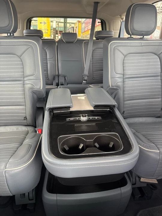 2018 Lincoln Navigator 4th Gen - Image 13 of 18