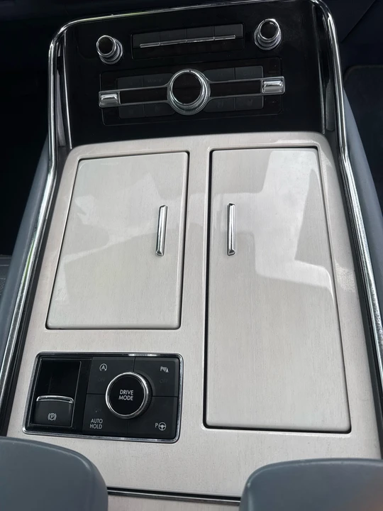 2018 Lincoln Navigator 4th Gen - Image 14 of 18