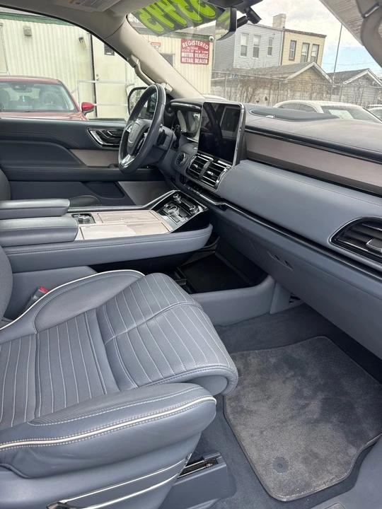 2018 Lincoln Navigator 4th Gen - Image 12 of 18