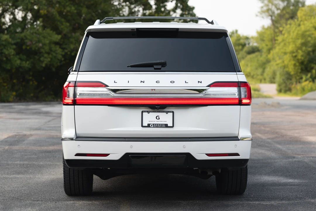 2018 Lincoln Navigator 4th Gen - Image 19 of 31