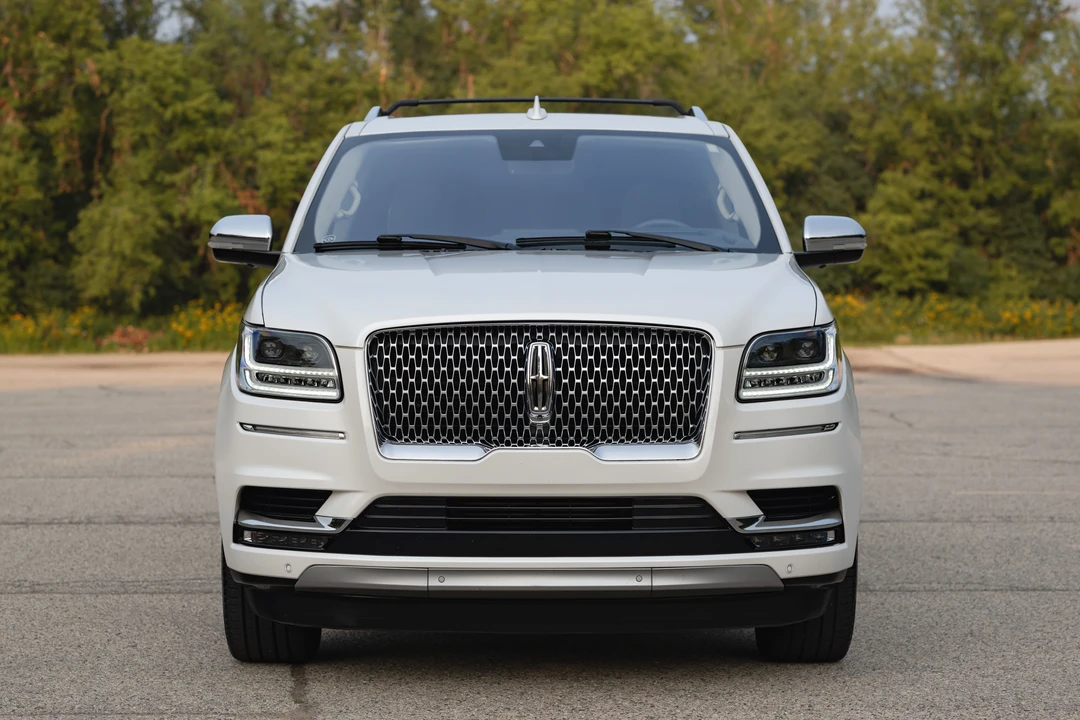 2018 Lincoln Navigator 4th Gen - Image 6 of 31