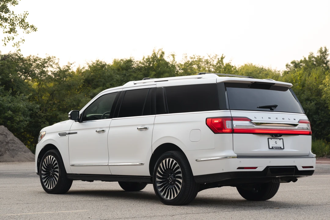 2018 Lincoln Navigator 4th Gen - Image 23 of 31
