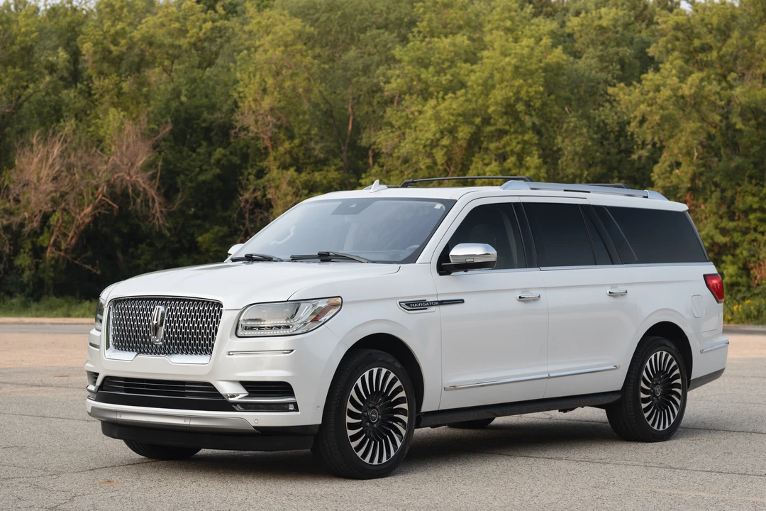 2018 Lincoln Navigator 4th Gen - Image 4 of 31