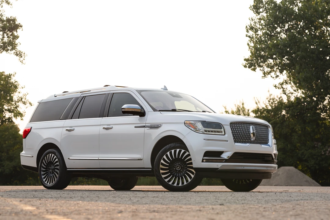 2018 Lincoln Navigator 4th Gen - Image 13 of 31