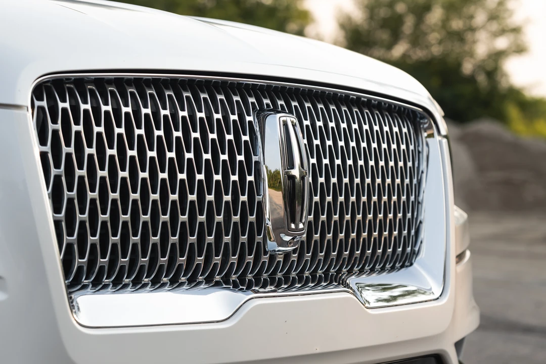 2018 Lincoln Navigator 4th Gen - Image 30 of 31