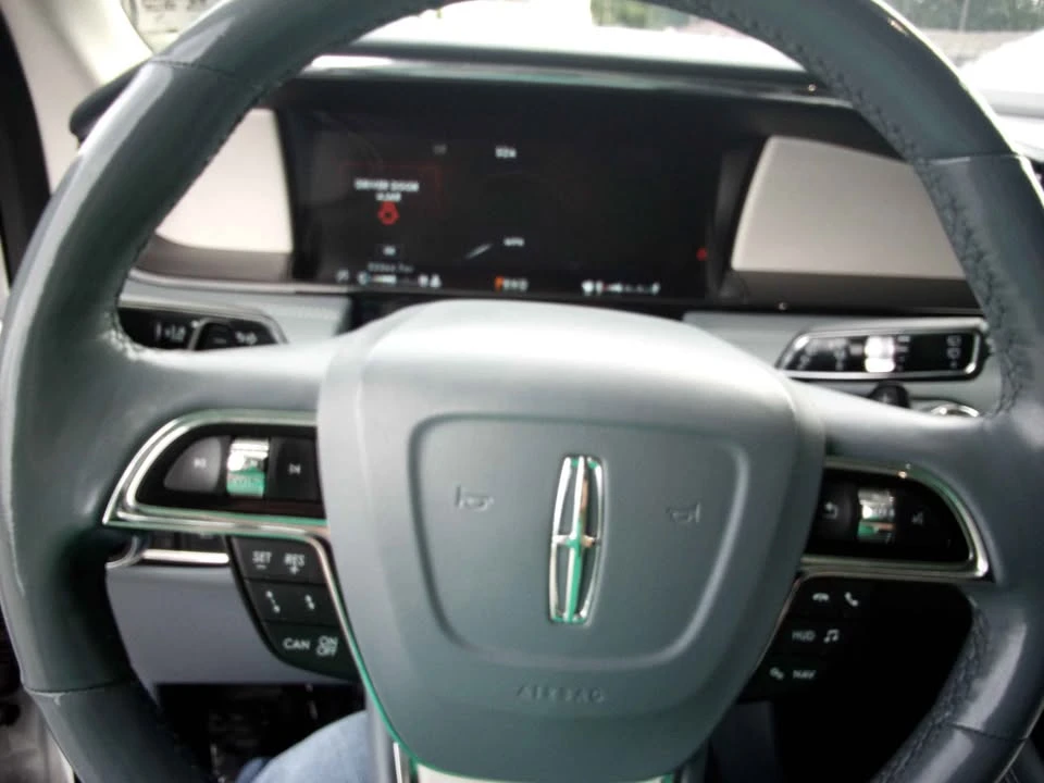 2018 Lincoln Navigator 4th Gen - Image 12 of 14
