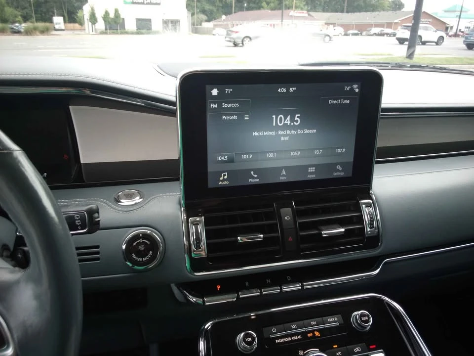2018 Lincoln Navigator 4th Gen - Image 11 of 14