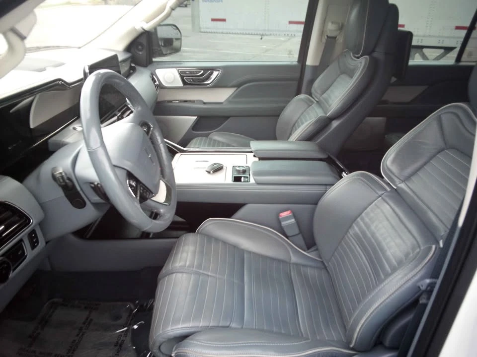 2018 Lincoln Navigator 4th Gen - Image 13 of 14