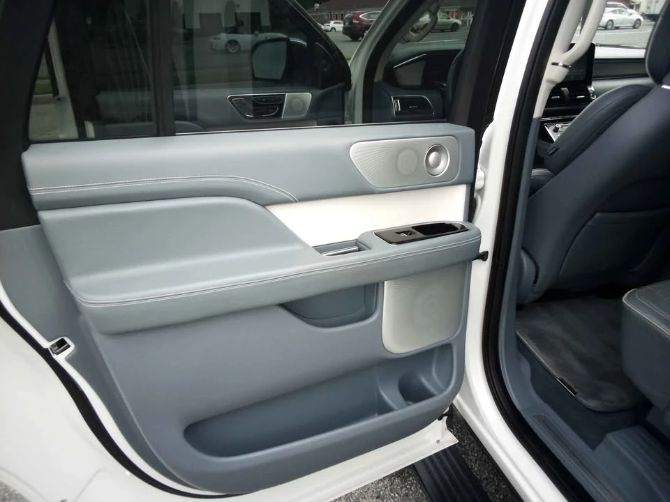 2018 Lincoln Navigator 4th Gen - Image 6 of 14