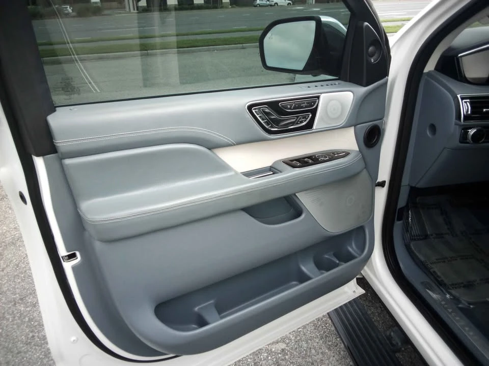 2018 Lincoln Navigator 4th Gen - Image 10 of 14