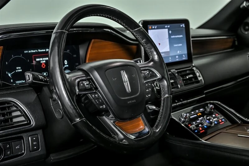 2018 Lincoln Navigator 4th Gen - Image 20 of 21