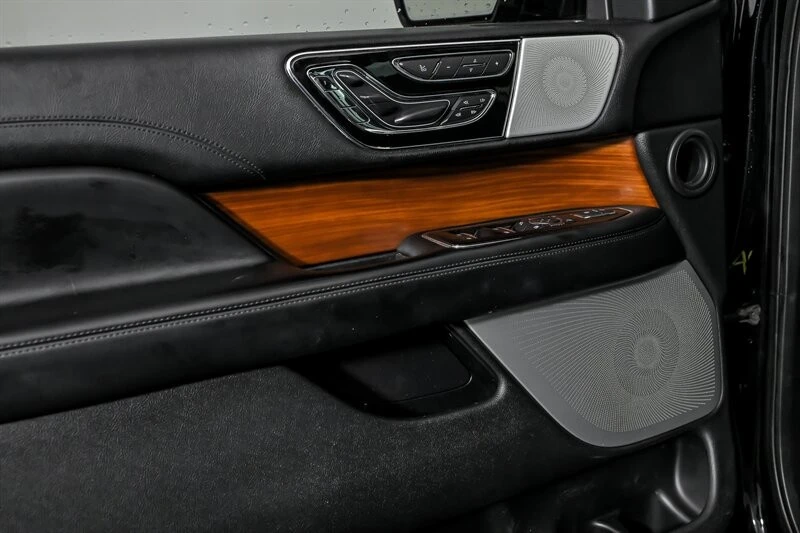 2018 Lincoln Navigator 4th Gen - Image 14 of 21