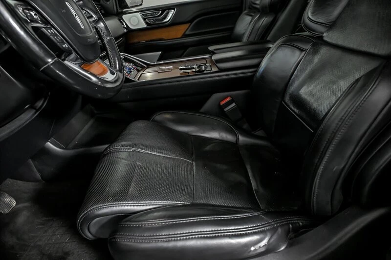 2018 Lincoln Navigator 4th Gen - Image 16 of 21