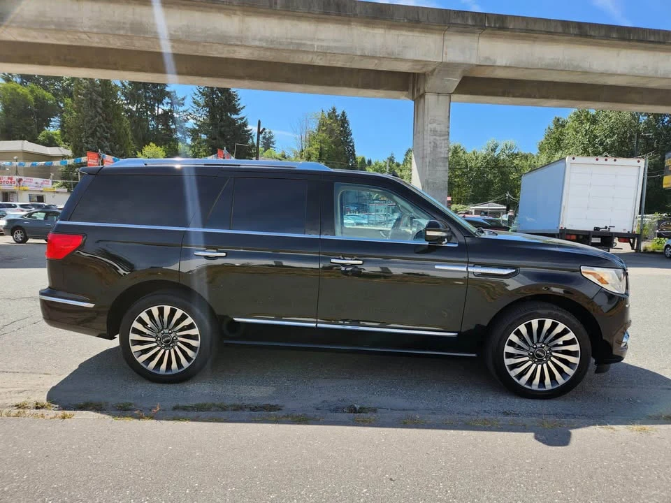 2018 Lincoln Navigator 4th Gen - Image 5 of 10