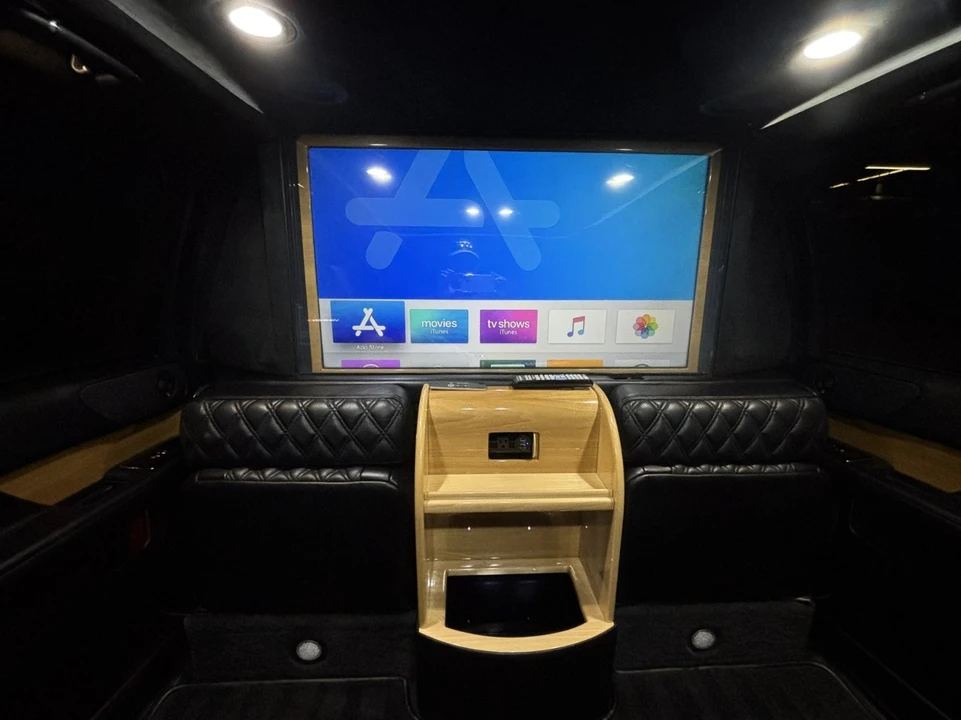2018 Lincoln Navigator 4th Gen - Image 11 of 21
